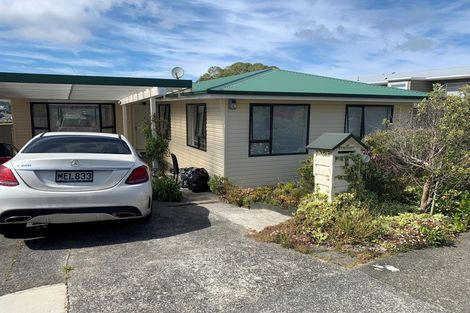 Photo of property in 9 Acacia Avenue, Maungaraki, Lower Hutt, 5010