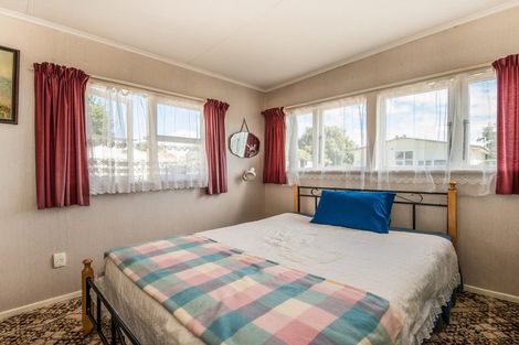 Photo of property in 50 Pitt Street, Raetihi, 4632