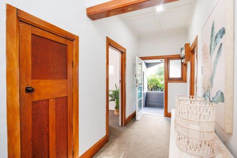 Photo of property in 194 Ferguson Street, West End, Palmerston North, 4412