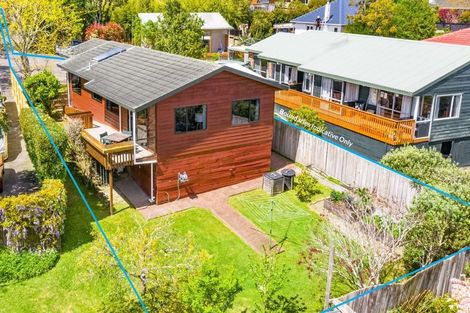 Photo of property in 4150a Great North Road, Glendene, Auckland, 0602