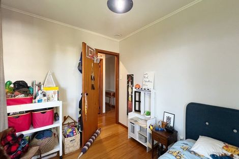 Photo of property in 63 Kervil Avenue, Te Atatu Peninsula, Auckland, 0610