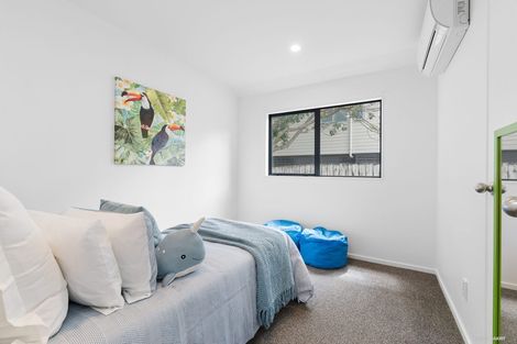 Photo of property in 15a Tallington Crescent, Torbay, Auckland, 0630