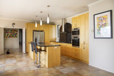 Photo of property in 38a Kaipara Lake Road, South Head, Helensville, 0874