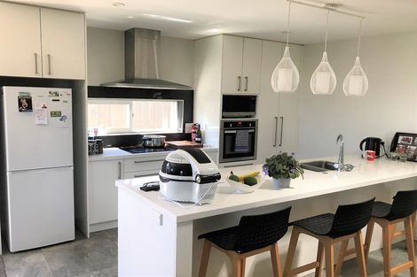 Photo of property in 10 Kanono Close, Papamoa Beach, Papamoa, 3118