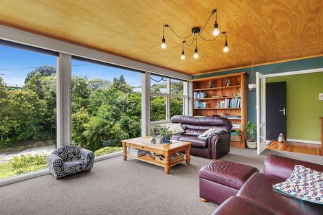 Photo of property in 4 Stephen Street, Tawa, Wellington, 5028