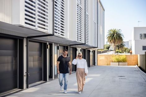 Photo of property in 3/17 Victoria Road, Mount Maunganui, 3116