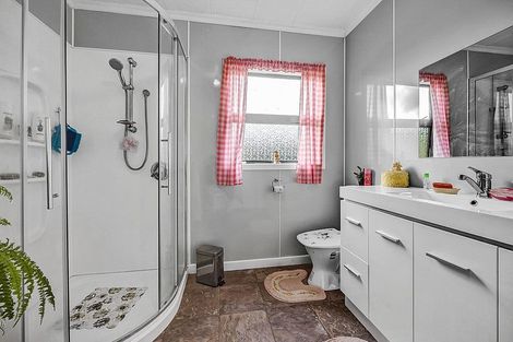 Photo of property in 70 London Street, Eltham, 4322