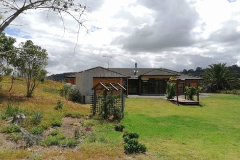 Photo of property in 299 Pine Valley Road, Dairy Flat, Silverdale, 0992