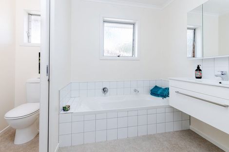 Photo of property in 11 Fiona Place, Dinsdale, Hamilton, 3204