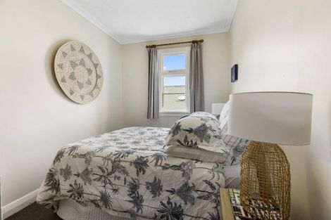 Photo of property in 14 Lerwick Terrace, Melrose, Wellington, 6023