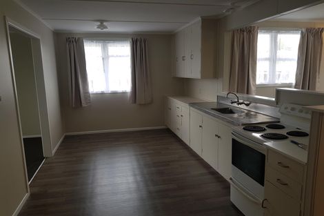 Photo of property in 219 Balmoral Drive, Tokoroa, 3420