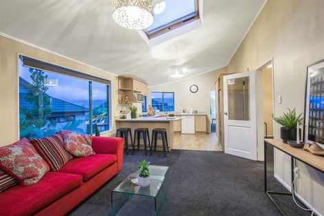 Photo of property in 68 Peterhouse Street, Tawa, Wellington, 5028