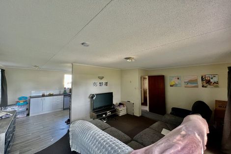 Photo of property in 2b Oak Avenue, Nawton, Hamilton, 3200