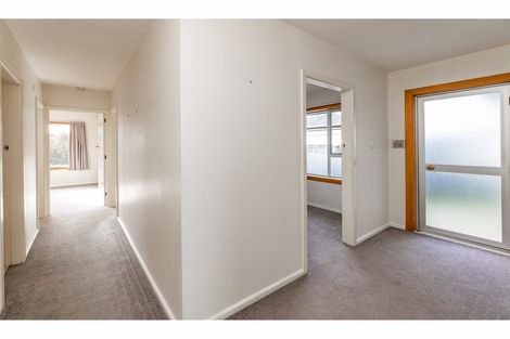 Photo of property in 32 Bentley Street, Russley, Christchurch, 8042