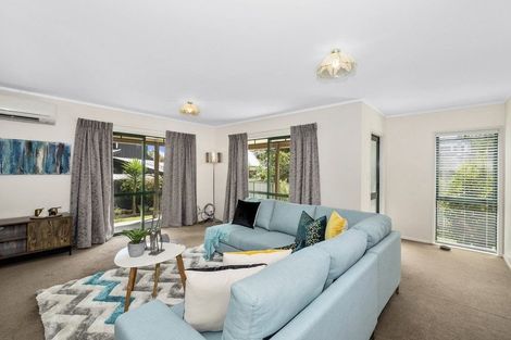 Photo of property in 9c John F Kennedy Place, Glen Eden, Auckland, 0602