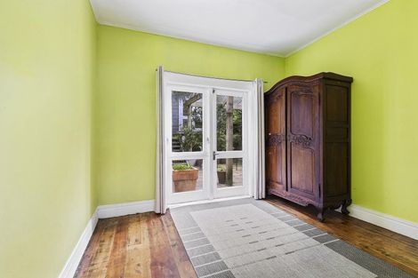 Photo of property in 217 Marine Parade, Seatoun, Wellington, 6022