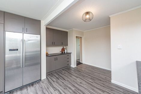 Photo of property in 16 Nikau Street, Tawhero, Whanganui, 4501