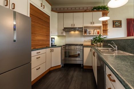 Photo of property in 41 Manapouri Crescent, Hokowhitu, Palmerston North, 4410