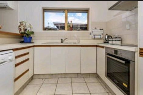 Photo of property in 1/205 Bucklands Beach Road, Bucklands Beach, Auckland, 2012