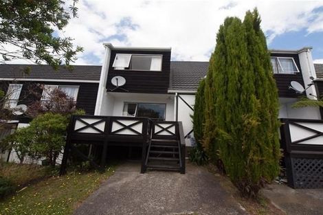 Photo of property in 6 Makatote Grove, Churton Park, Wellington, 6037