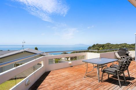Photo of property in 431 Onemana Drive, Onemana, Whangamata, 3691