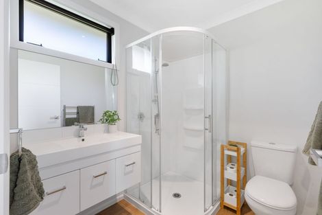 Photo of property in 2 Kahu Close, Kaiteriteri, Motueka, 7197