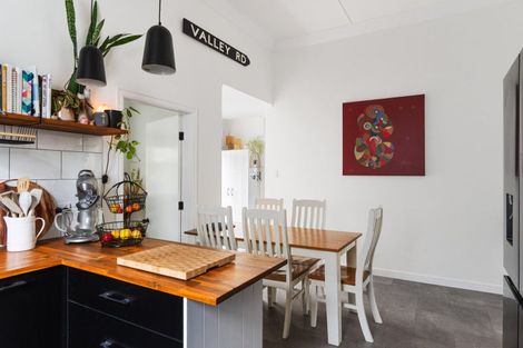 Photo of property in 42 Valley Road, Mangapapa, Gisborne, 4010