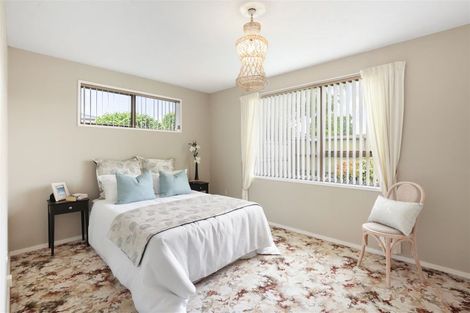 Photo of property in 2/31 Waimairi Road, Upper Riccarton, Christchurch, 8041