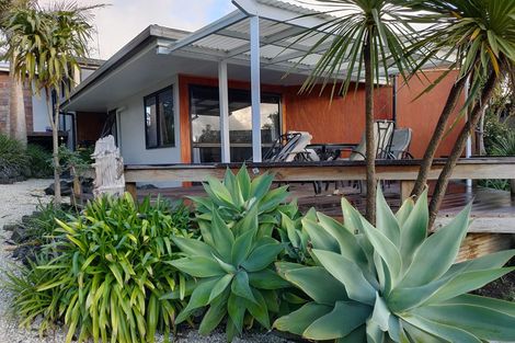 Photo of property in 19 Isobel Road, Greenhithe, Auckland, 0632