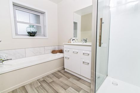 Photo of property in 26 Stowell Drive, Cromwell, 9310