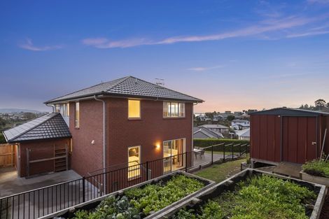Photo of property in 10 Elena Place, Welcome Bay, Tauranga, 3112