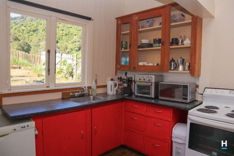 Photo of property in 9 Ashmore Avenue, Cobden, Greymouth, 7802