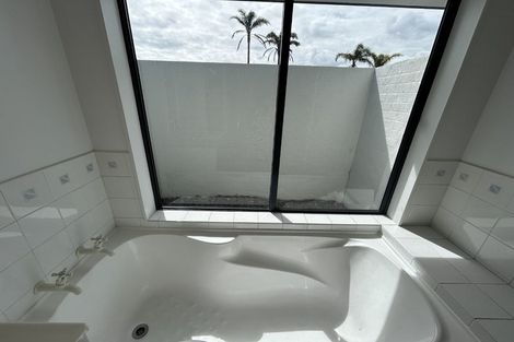 Photo of property in 16 Palm Beach Boulevard, Papamoa Beach, Papamoa, 3118