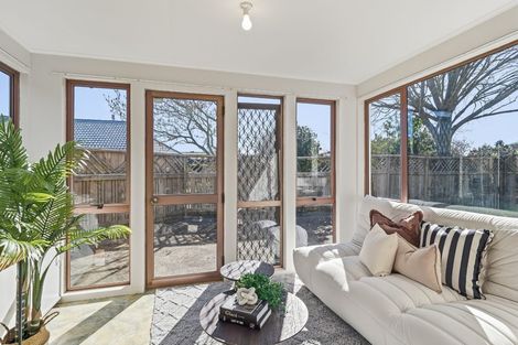 Photo of property in 102 Williams Street, Cambridge, 3434