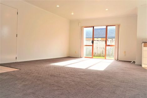 Photo of property in 17 Marblewood Grove, Pukekohe, 2120