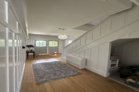 Photo of property in 33 Kotare Street, Fendalton, Christchurch, 8041