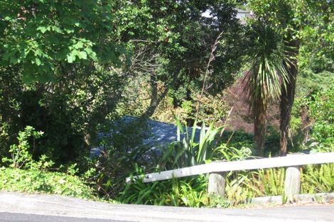 Photo of property in 52 Seaton Road, Murrays Bay, Auckland, 0630
