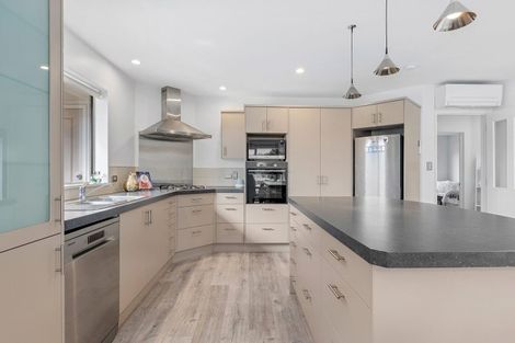 Photo of property in 7 Belgrove Place, Parklands, Christchurch, 8083