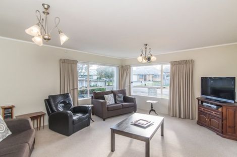 Photo of property in 19 Sunburst Court, Paraparaumu Beach, Paraparaumu, 5032