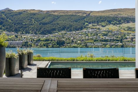 Photo of property in 363 Peninsula Road, Kelvin Heights, Queenstown, 9300