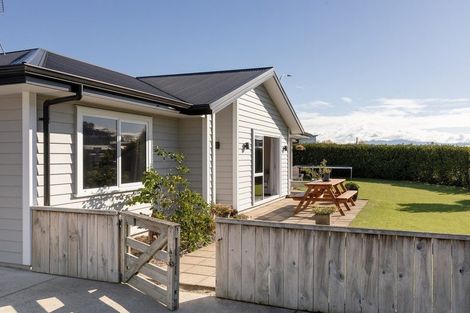 Photo of property in 2 Mckenna Lane, Omokoroa, 3114