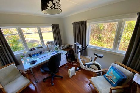 Photo of property in 35 Beulah Avenue, Rothesay Bay, Auckland, 0630