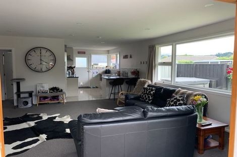 Photo of property in 5b Karaka Place, Somerfield, Christchurch, 8024