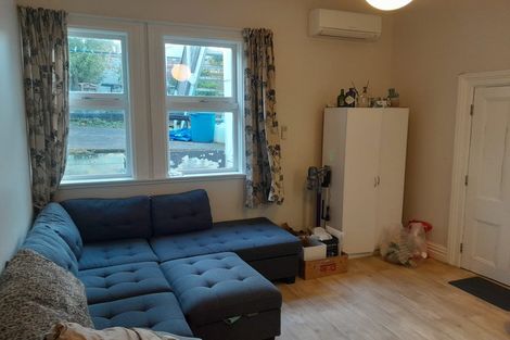 Photo of property in 48-50 Porritt Avenue, Mount Victoria, Wellington, 6011