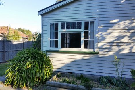 Photo of property in 90 Geraldine Street, Edgeware, Christchurch, 8013