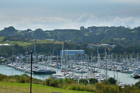 Photo of property in 19 Resolution Drive, Gulf Harbour, Whangaparaoa, 0930