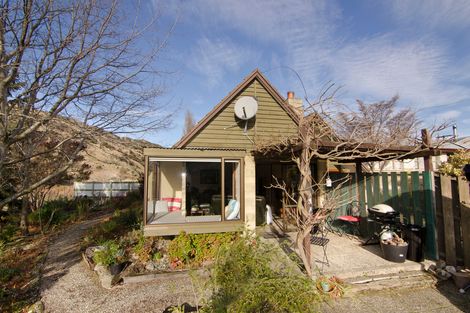 Photo of property in 2 Jedburgh Street, Roxburgh, 9500