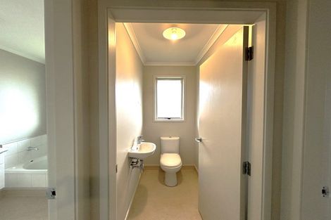 Photo of property in 17f Meeanee Road, Taradale, Napier, 4112