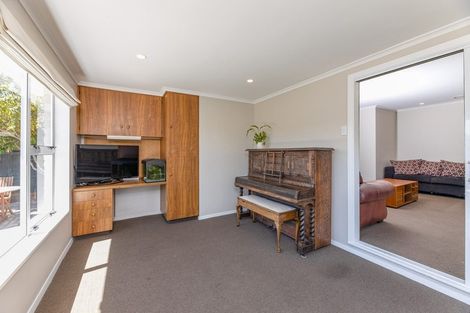 Photo of property in 65 Santa Rosa Avenue, Halswell, Christchurch, 8025