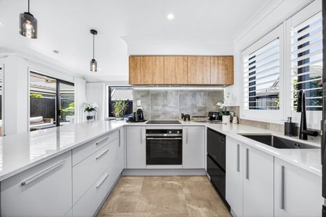 Photo of property in 33a Forest Glen, Orewa, 0931